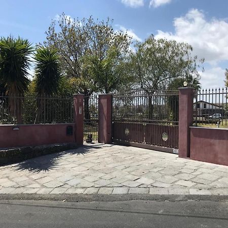 Holiday House Start Point Apartment Aci Bonaccorsi Luaran gambar