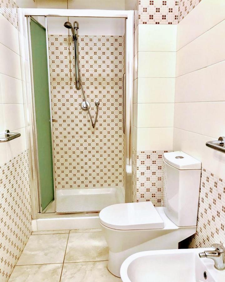 Holiday House Start Point Apartment Aci Bonaccorsi Luaran gambar