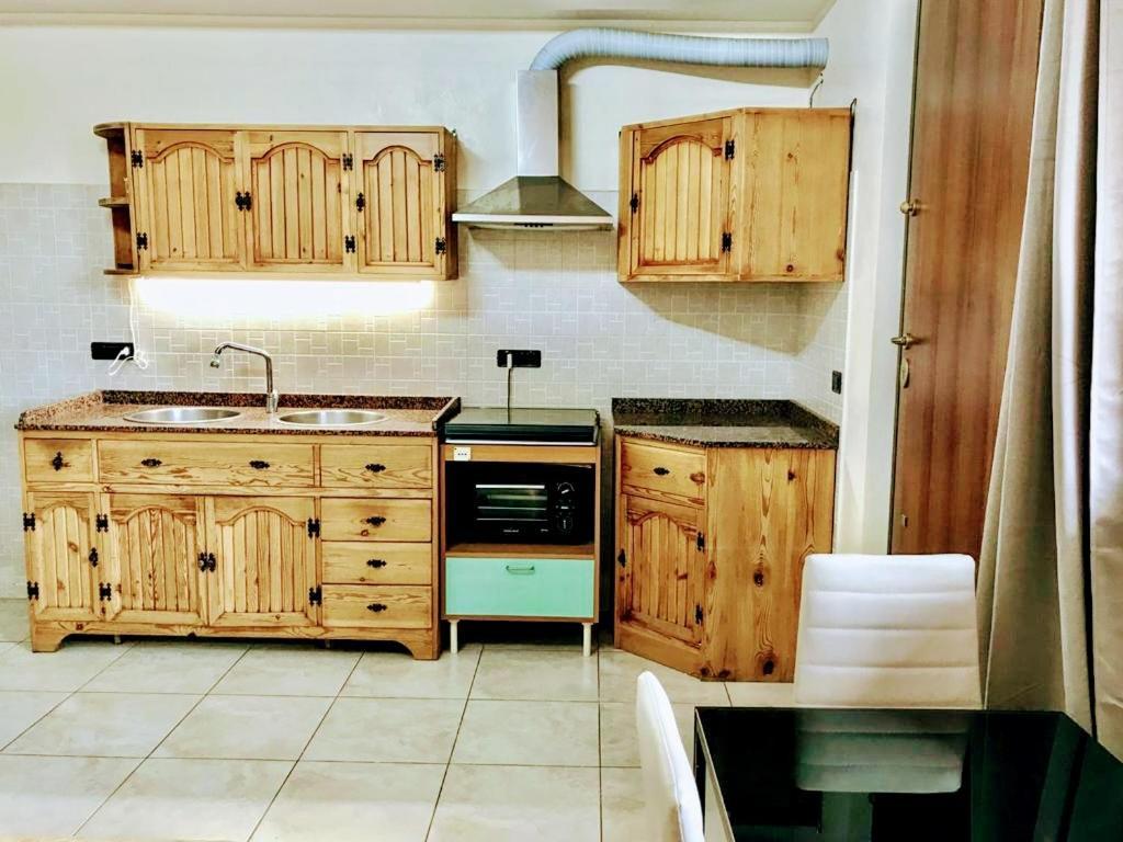 Holiday House Start Point Apartment Aci Bonaccorsi Luaran gambar